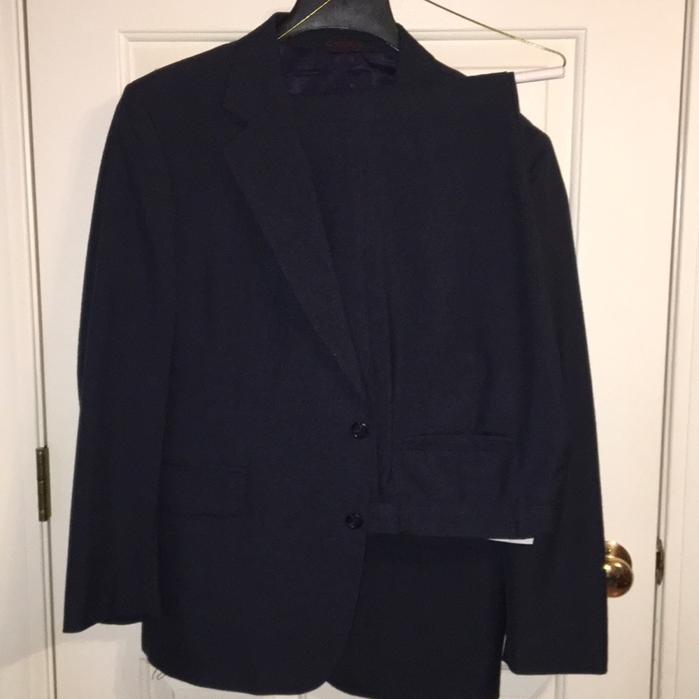 Navy Blue Suit by Yorkshire Square